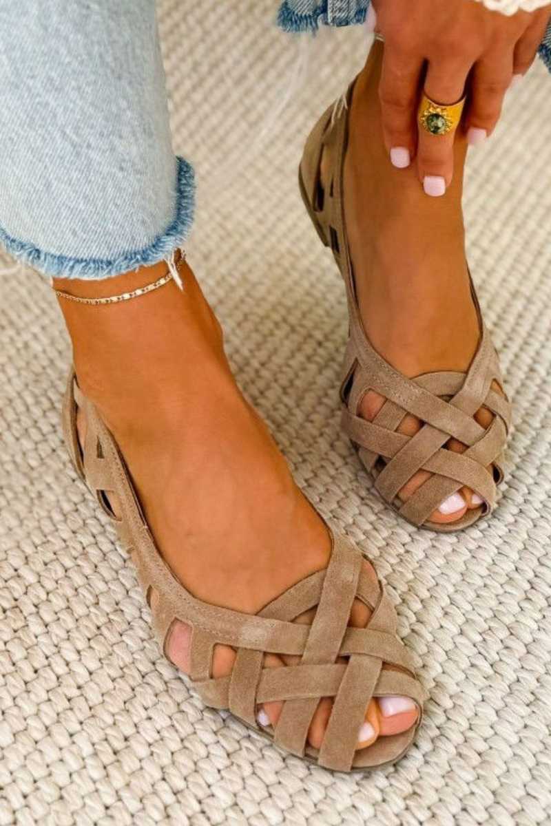 Hina | Flat open-toe sandals with braided material