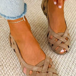 Hina | Flat open-toe sandals with braided material