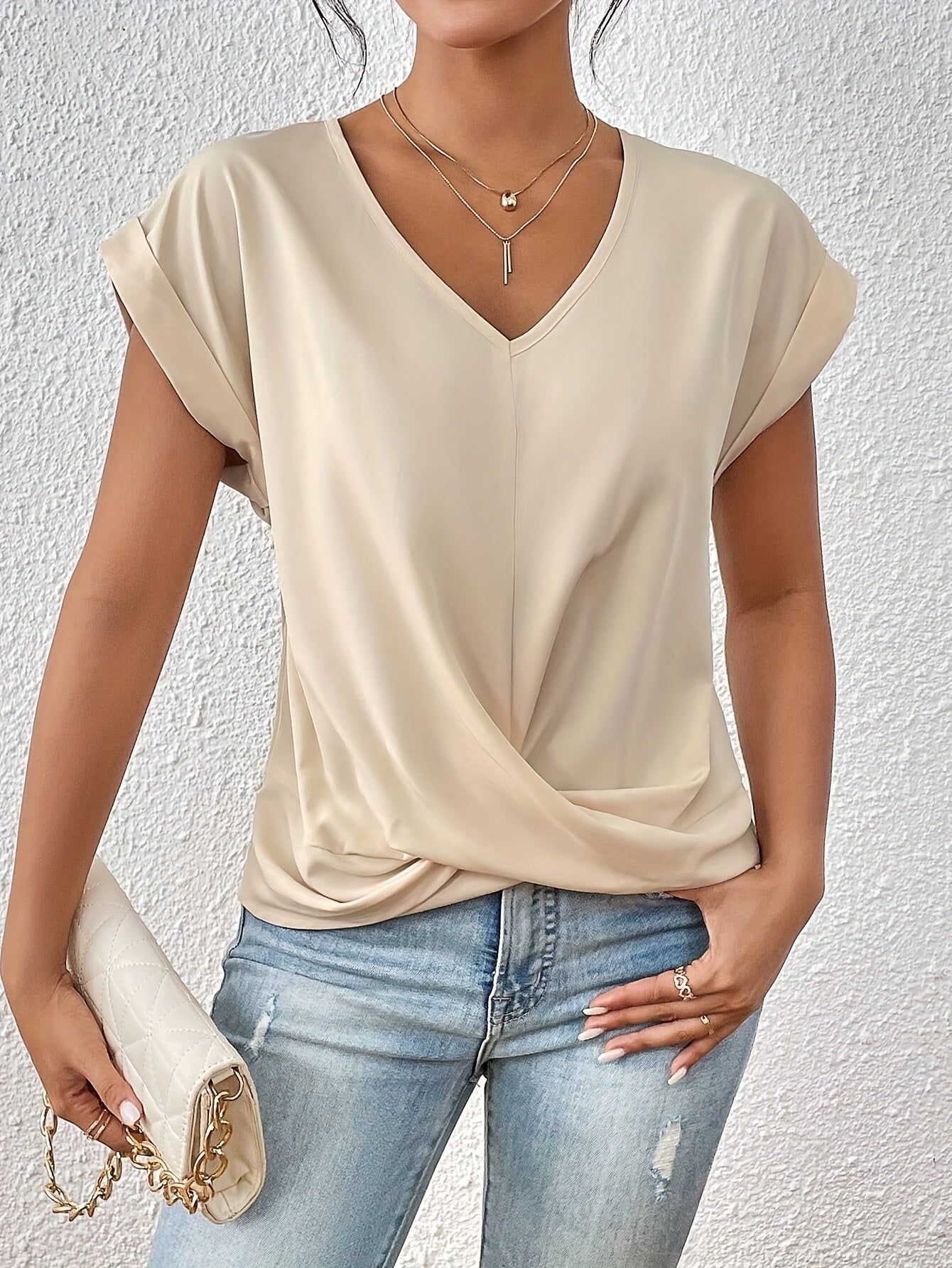 Van Delft Mode® | Comfortabel T-shirt met elegante halslijn (TIJDELIJK 1+1 GRATIS!)