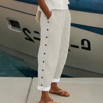 CAITLIN |PANTALÓN A RAYAS CON BOTONES ELEGANTES